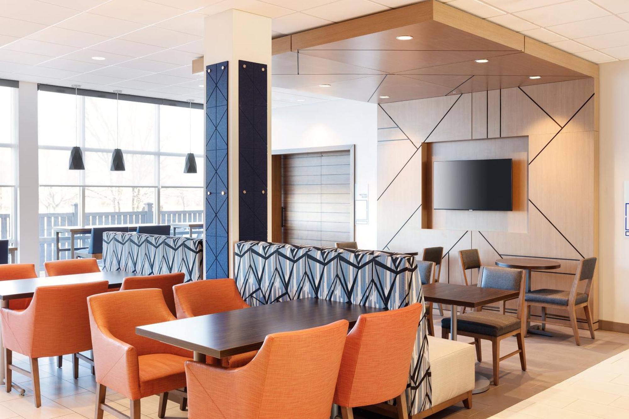Holiday Inn Express & Suites Chicago - Matteson By Ihg المظهر الخارجي الصورة