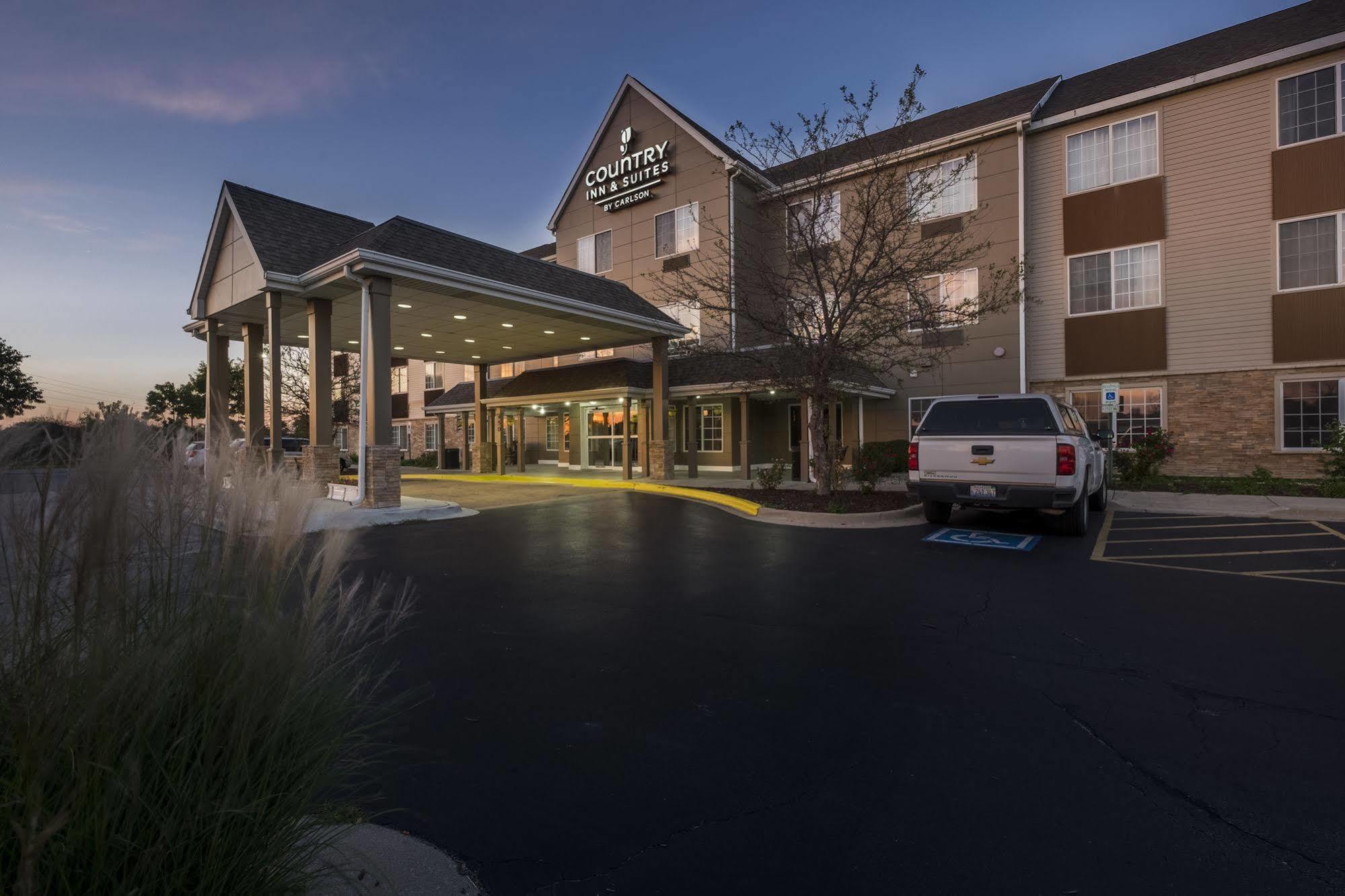 Holiday Inn Express & Suites Chicago - Matteson By Ihg المظهر الخارجي الصورة